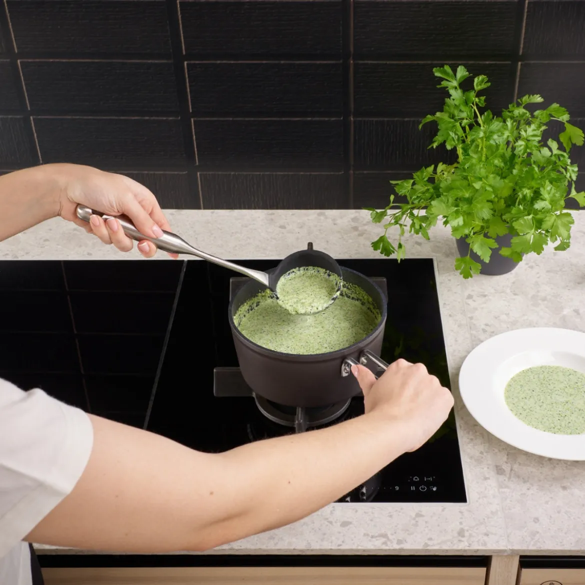 Fissler Essential® Schöpflöffel mit Silikon